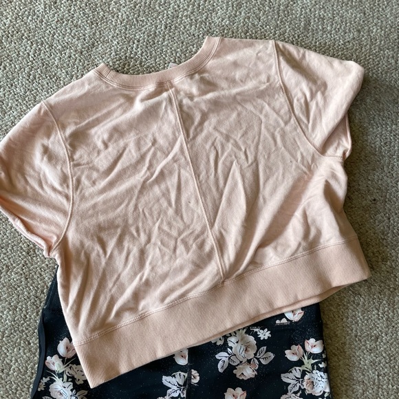 Free people movement crop top sz M super soft light pink - Picture 3 of 6